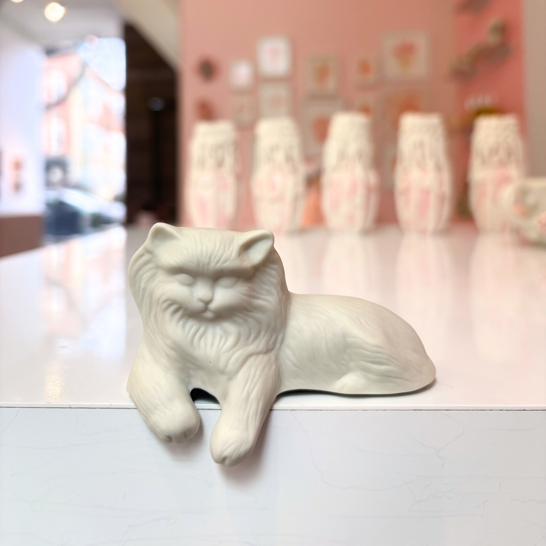 Shelf Kitty (Chamberlin Studios)