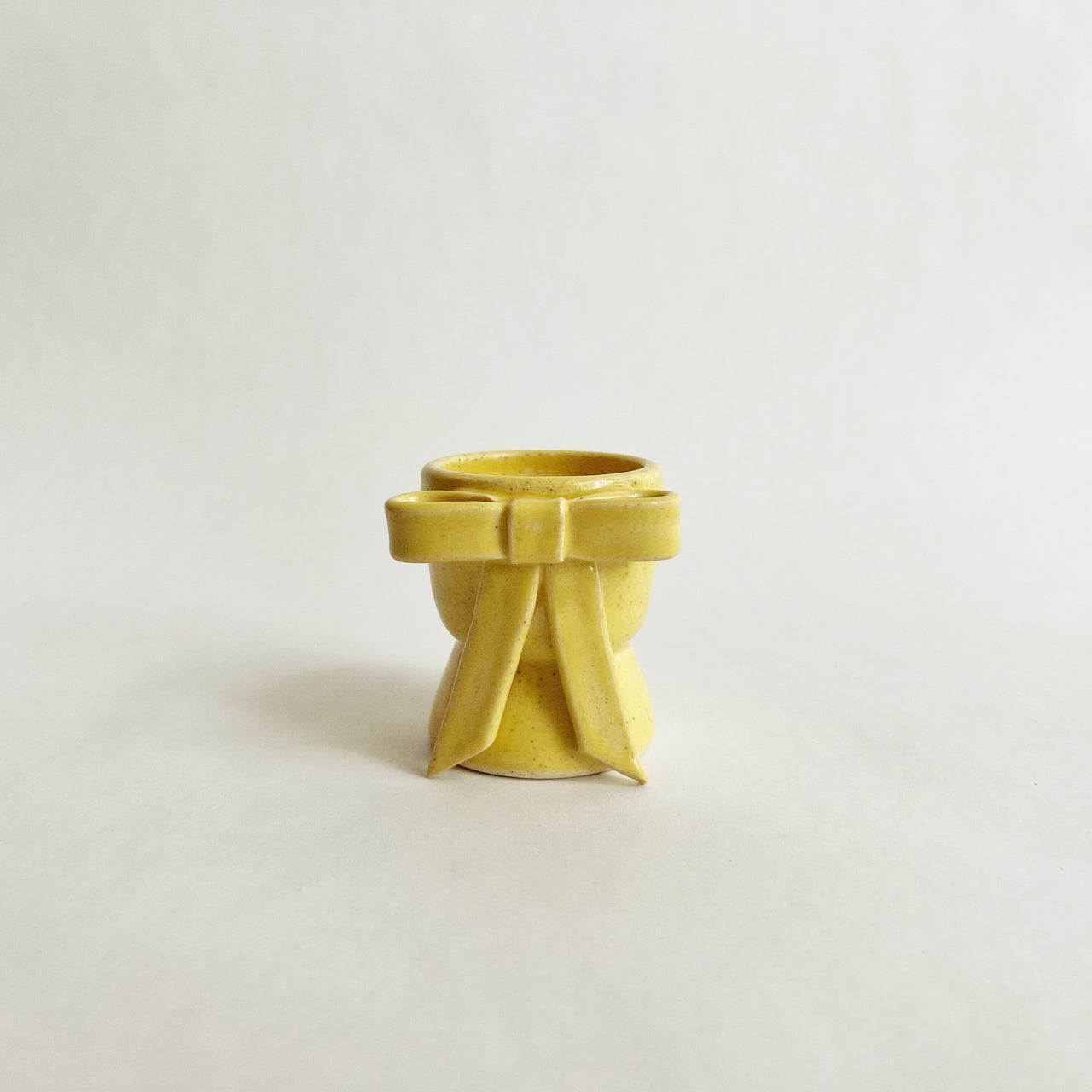 Butter Bow Egg Holder - Sophie Ceramics